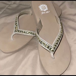 Yellow box tan crystal sandals size 7-1/2